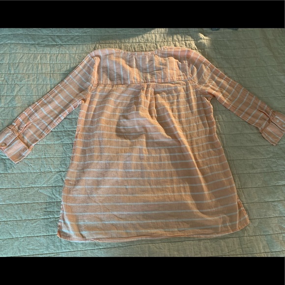 ✨3 for $25✨Gauzy St. John’s Bay tunic - Picture 4 of 9